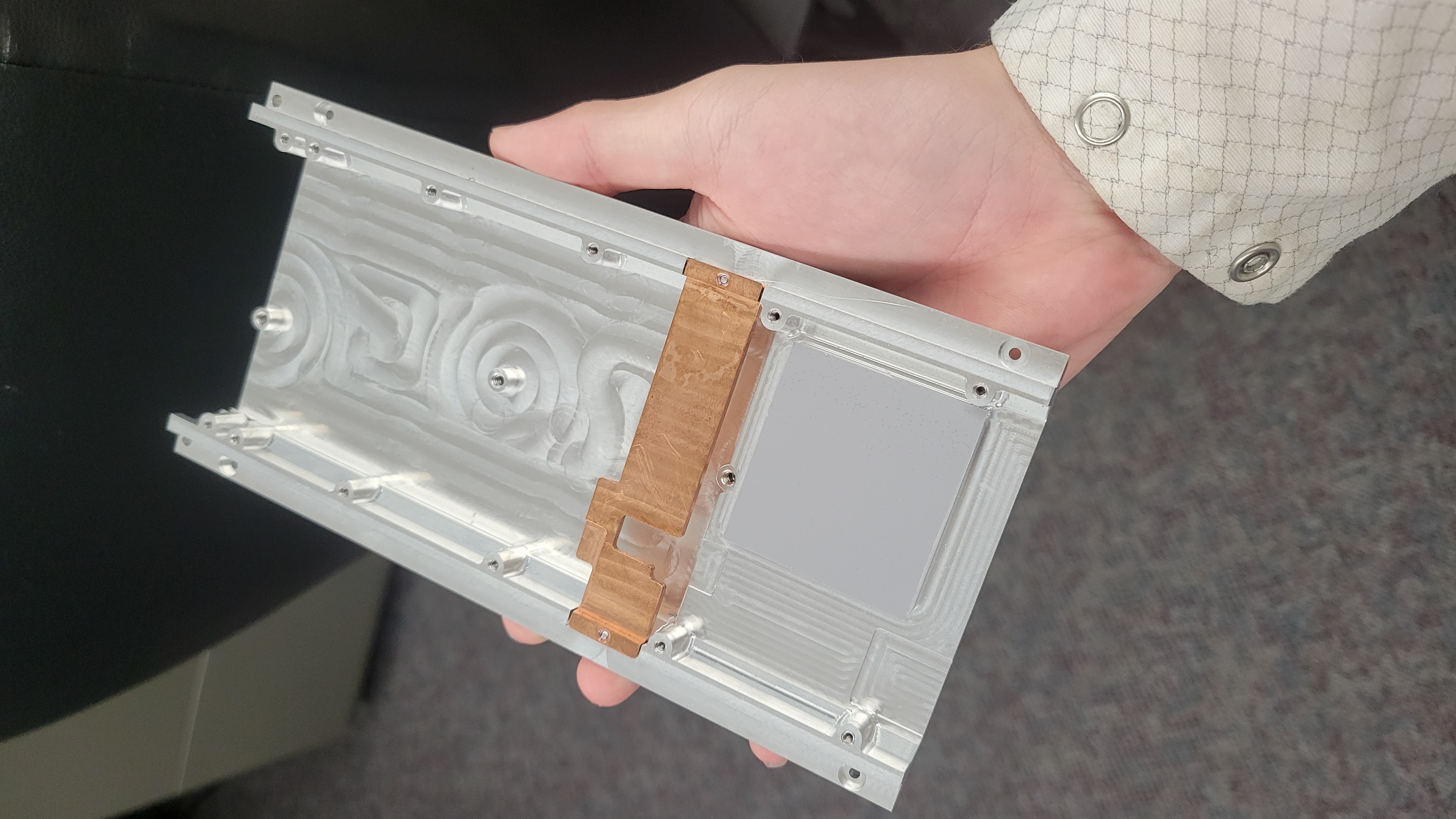 Physical machined HPSC heat shunt